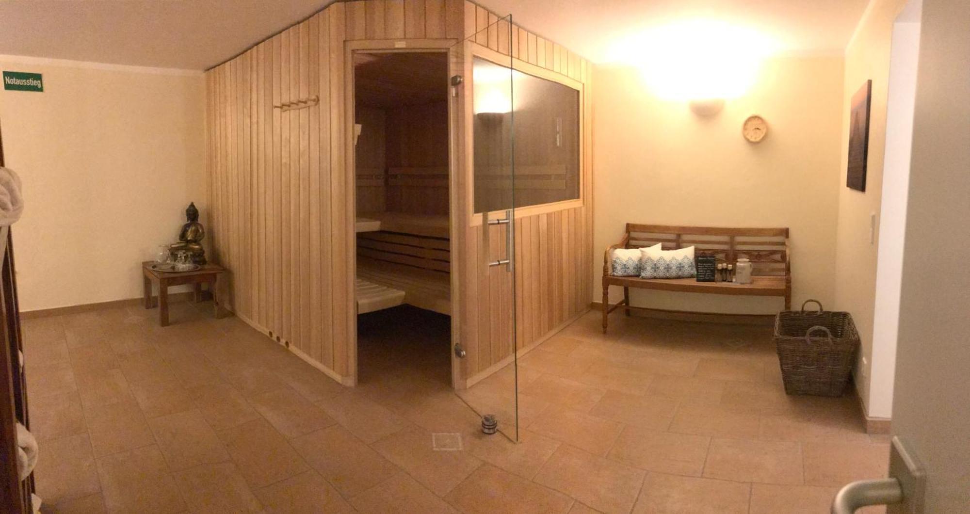 Landhaus Marinella Hotel Garni Bad Wiessee Exterior foto