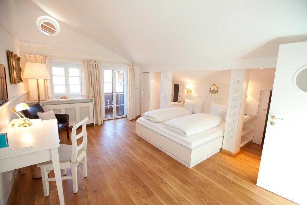 Landhaus Marinella Hotel Garni Bad Wiessee Zimmer foto
